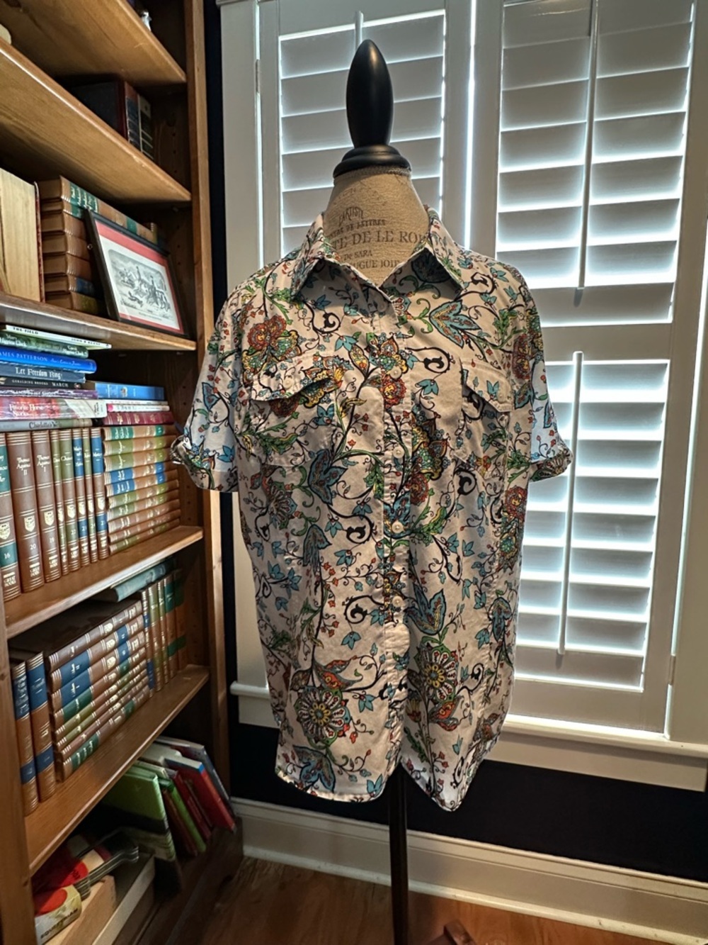 Jones New York White Floral Paisley Short-Sleeve Button-Down Shirt